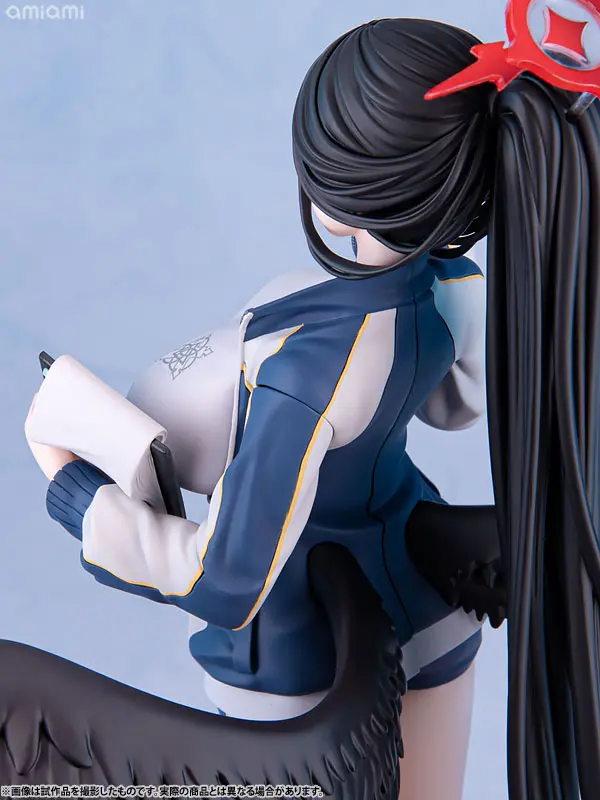β1 ブルーアーカイブ制服&黒翼 羽川ハスミ スリーブ&プレイマット ブルーアーカイブ』羽川ハスミが体操服姿で1/7スケール